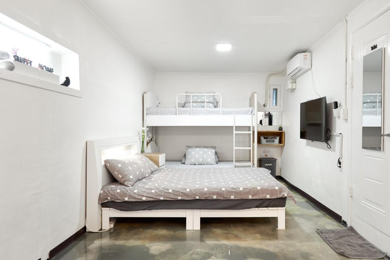 Jun Guesthouse Seoul Ngoại thất bức ảnh