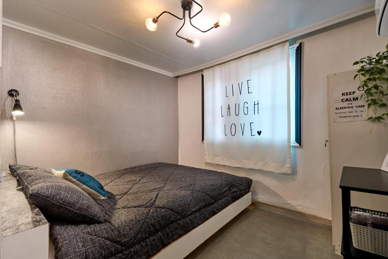 Jun Guesthouse Seoul Ngoại thất bức ảnh